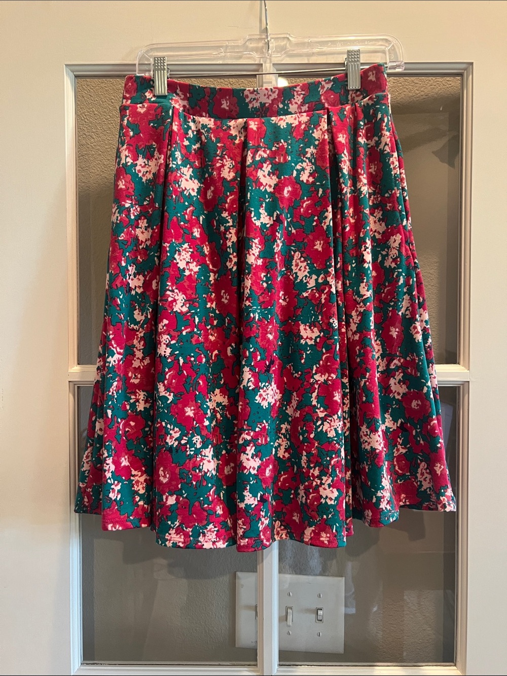 🎯 2/$5 LuLaRoe Teal, Pink & White Floral Skater Skirt Size Small